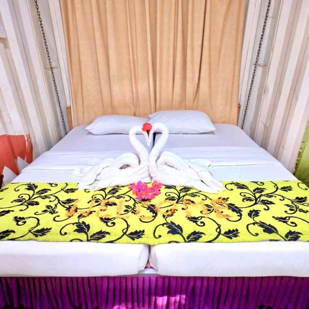 photo_6120669868634868628_y