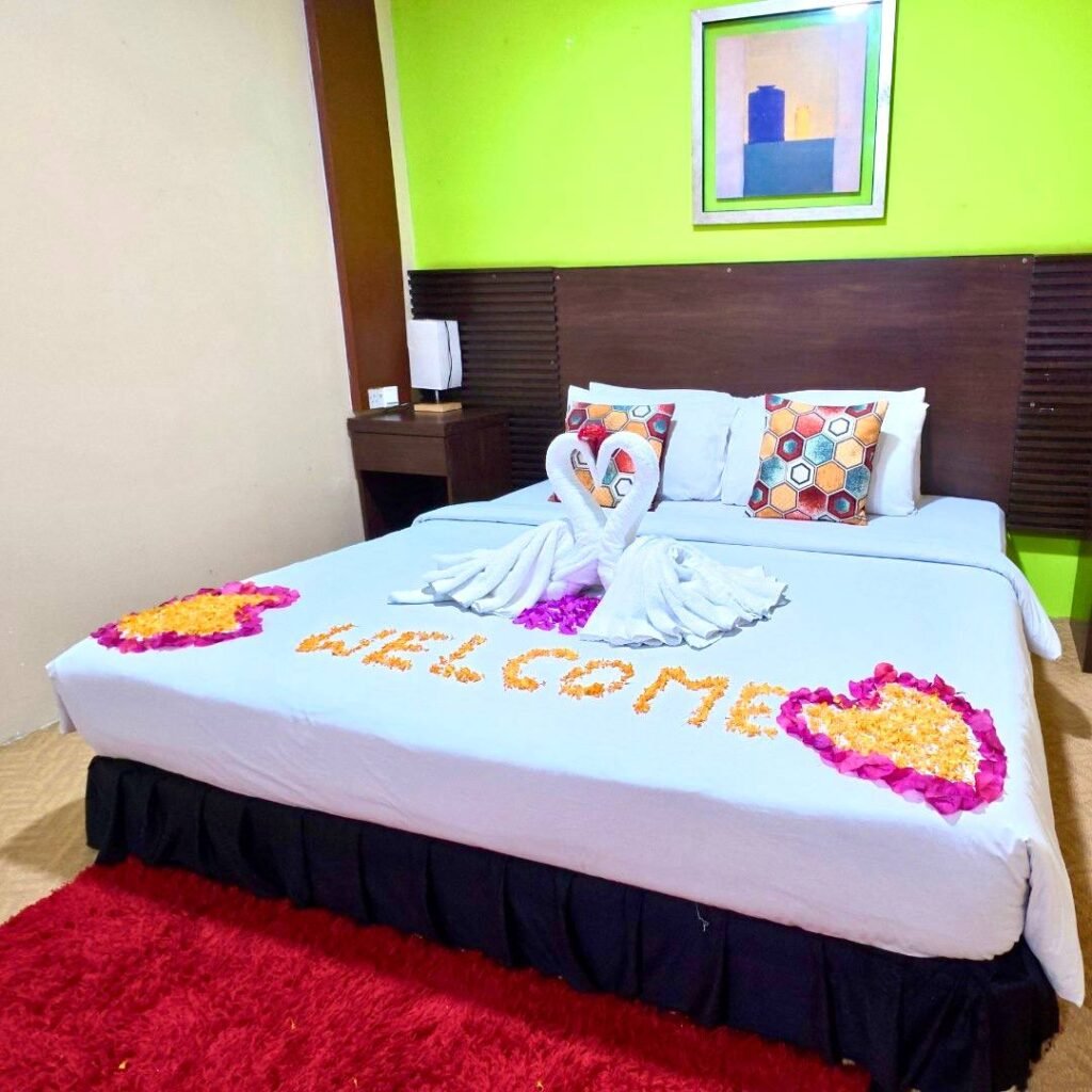 photo_6120669868634868638_y