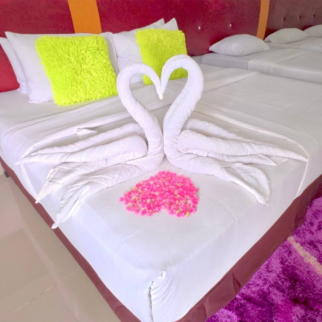 photo_6120669868634868626_y