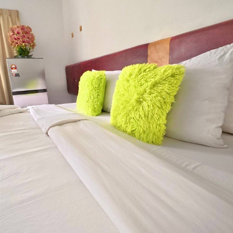 photo_6120669868634868627_x