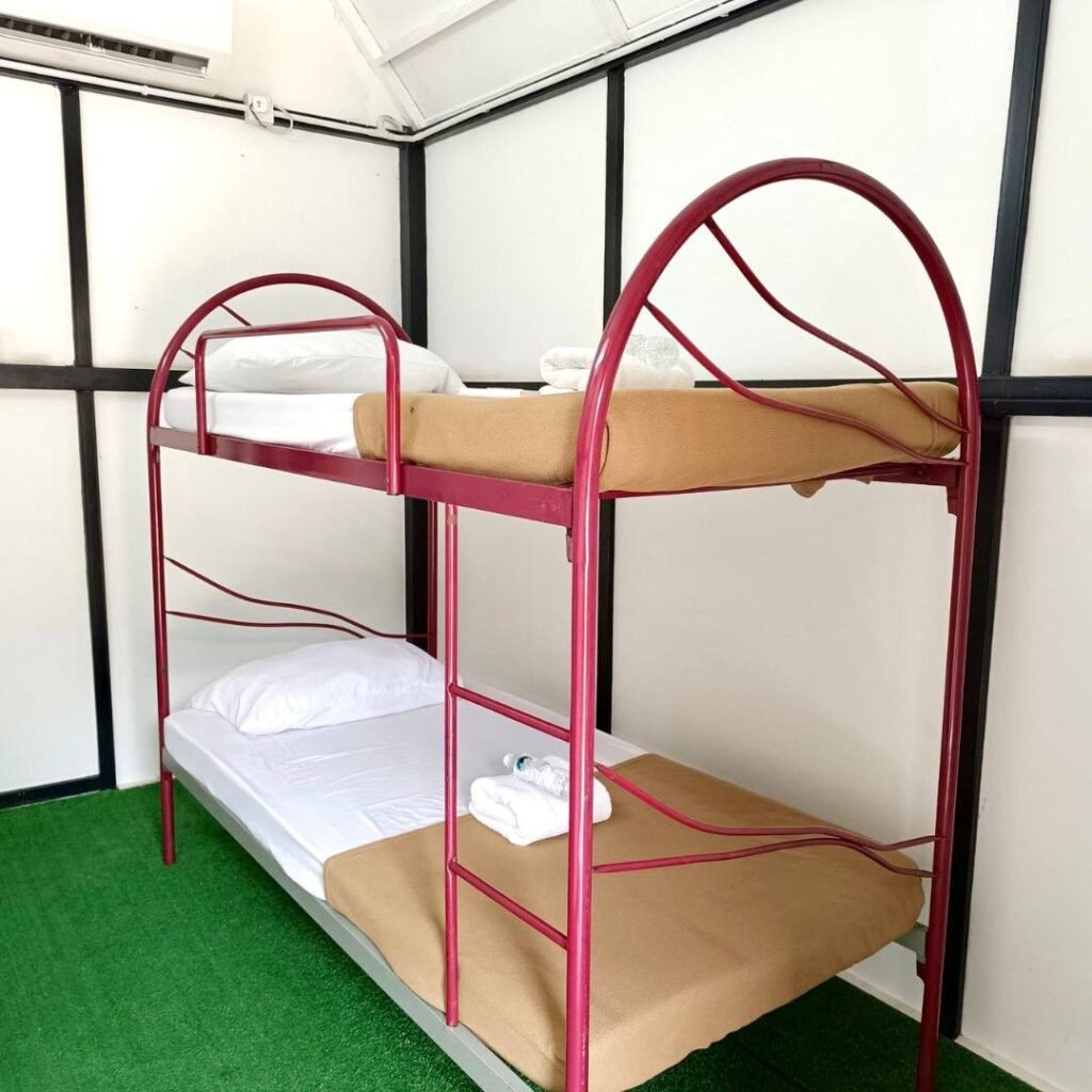 photo_6120669868634868637_y